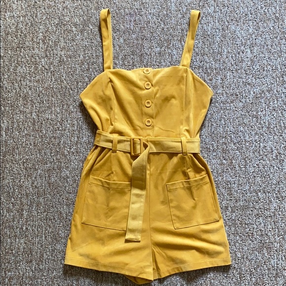 Yellow romper - Picture 1 of 5